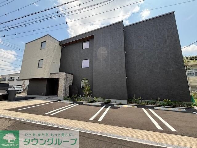 メゾン　ド　スリジエの物件外観写真