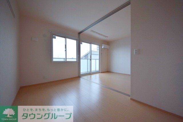 クレセントの物件内観写真