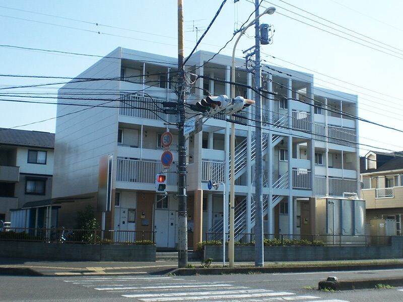 レオパレスエスポワールの物件外観写真