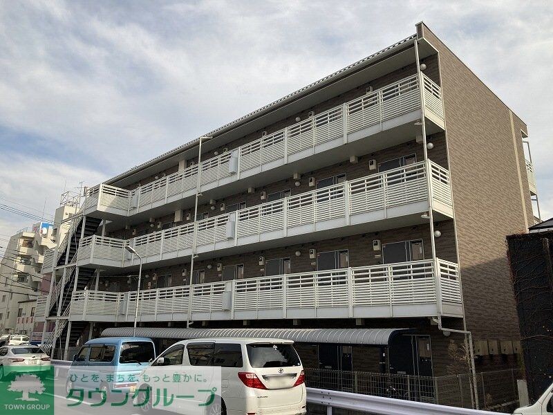 レオネクストラグレージュIIIの物件外観写真