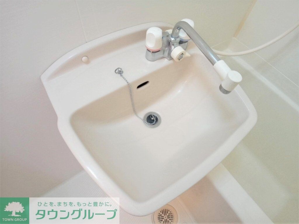 レオパレスＳＥＲＥＮＡIIIの物件内観写真