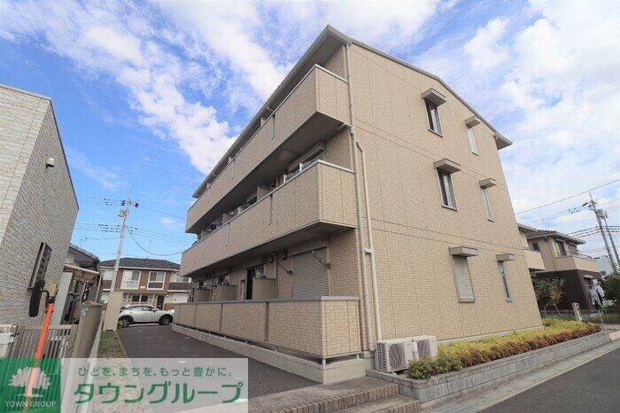 グランシャリオの物件外観写真