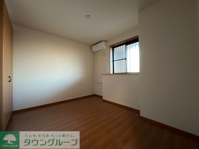 パイン・ツリーの物件内観写真