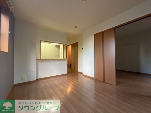 パイン・ツリーの物件内観写真