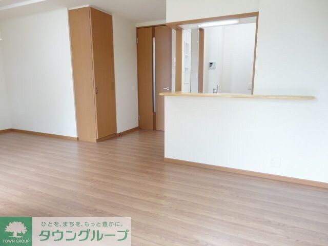 ＴＩＡＲＡ（ティアラ）の物件内観写真