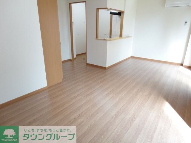 ＴＩＡＲＡ（ティアラ）の物件内観写真