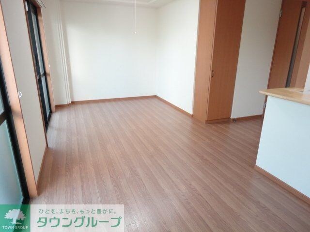 ＴＩＡＲＡ（ティアラ）の物件内観写真