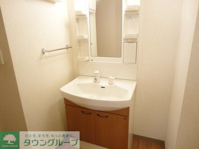 ＴＩＡＲＡ（ティアラ）の物件内観写真