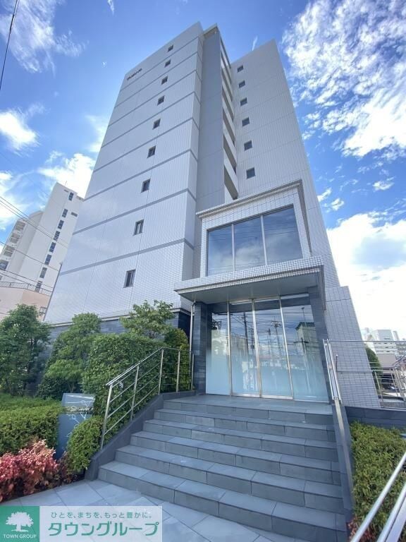 アン・ボルヌの物件外観写真