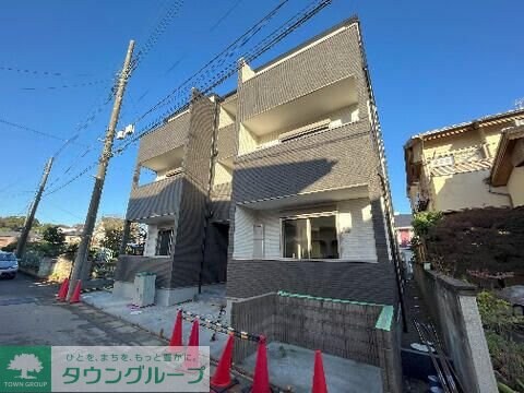 エステイトB西大宮の物件外観写真