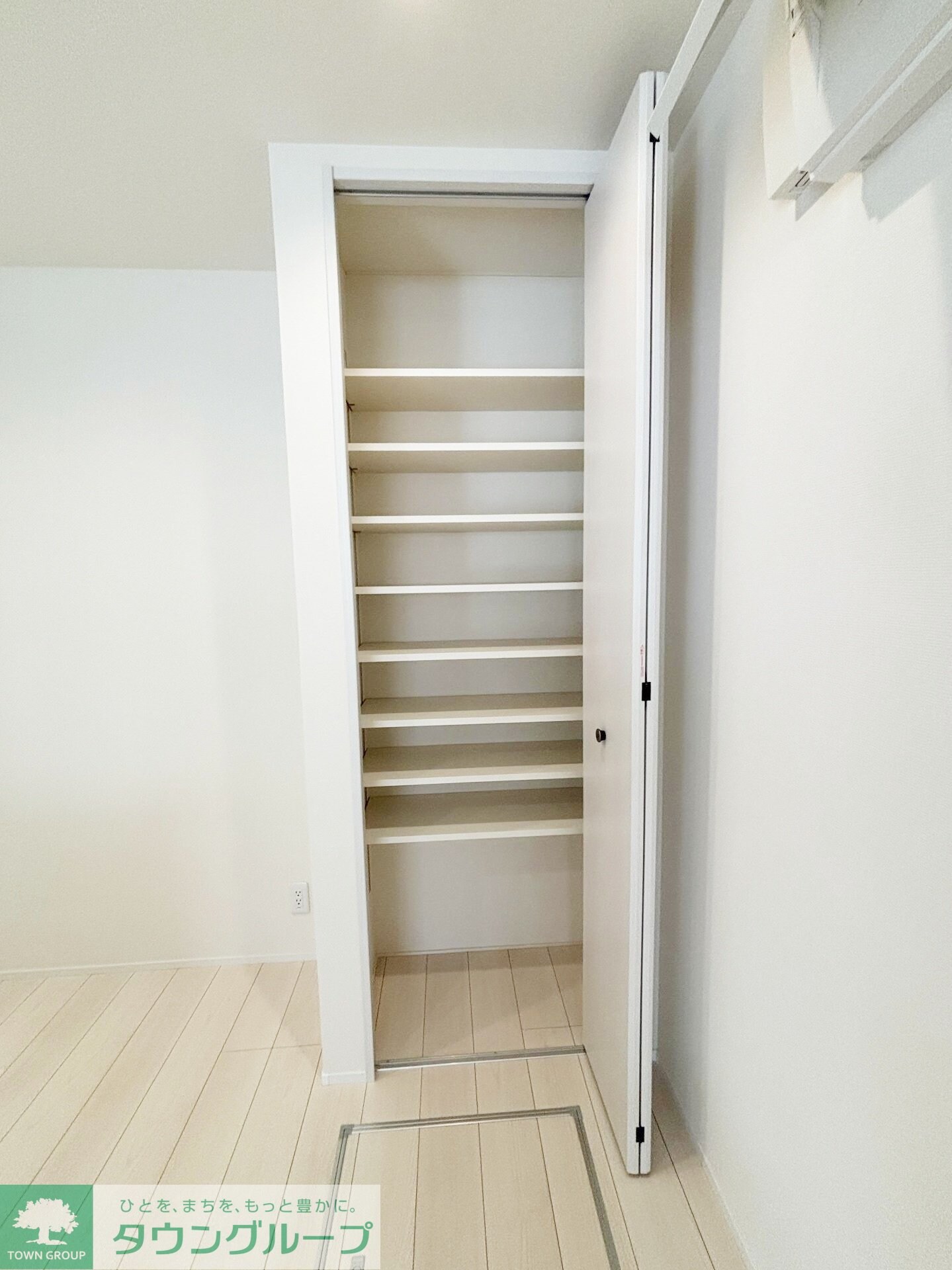 Ｎａｎａｌａ　B棟の物件内観写真