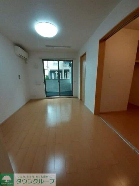 ホワイトヒルズドリ－バ－デンIIIの物件内観写真