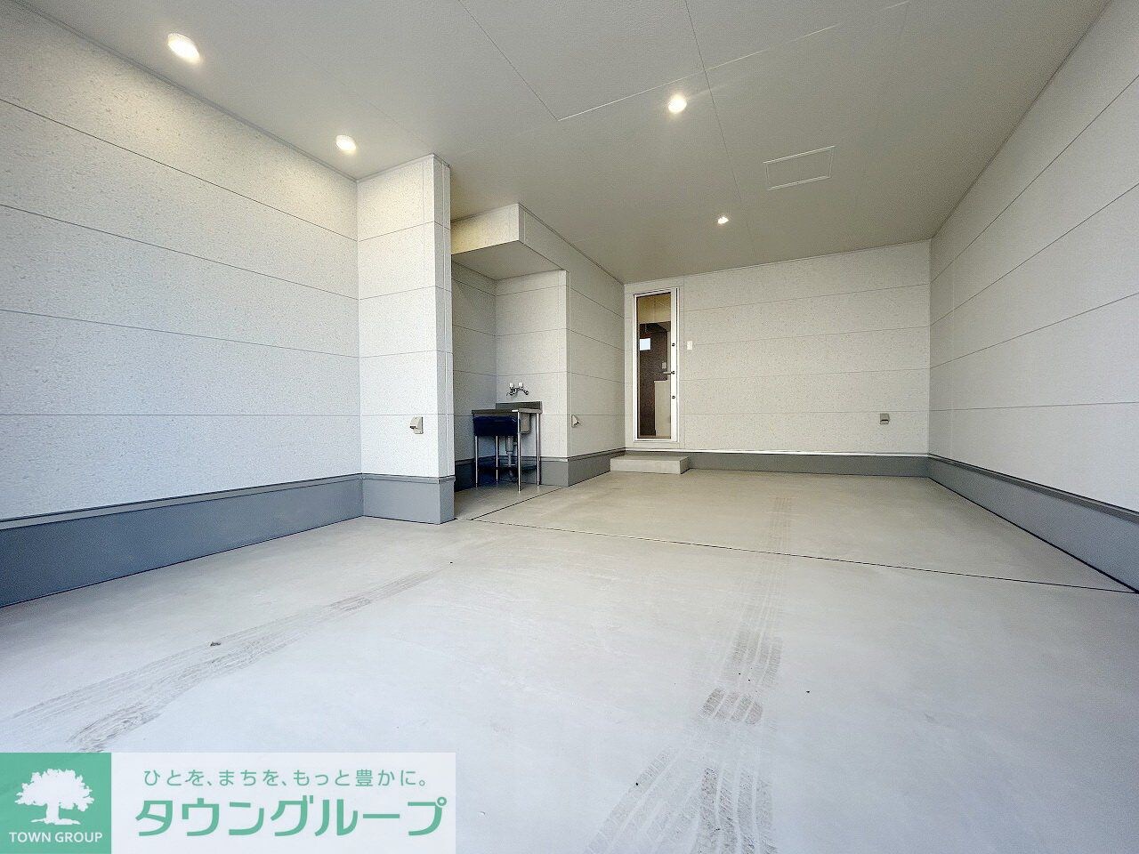 ガレージハウス久喜青毛の物件内観写真