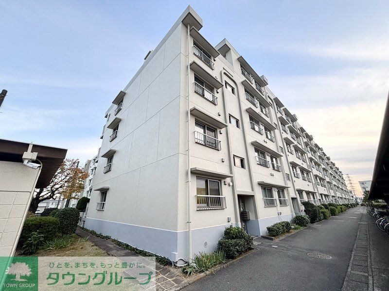 ルネ春日部7号棟の物件外観写真