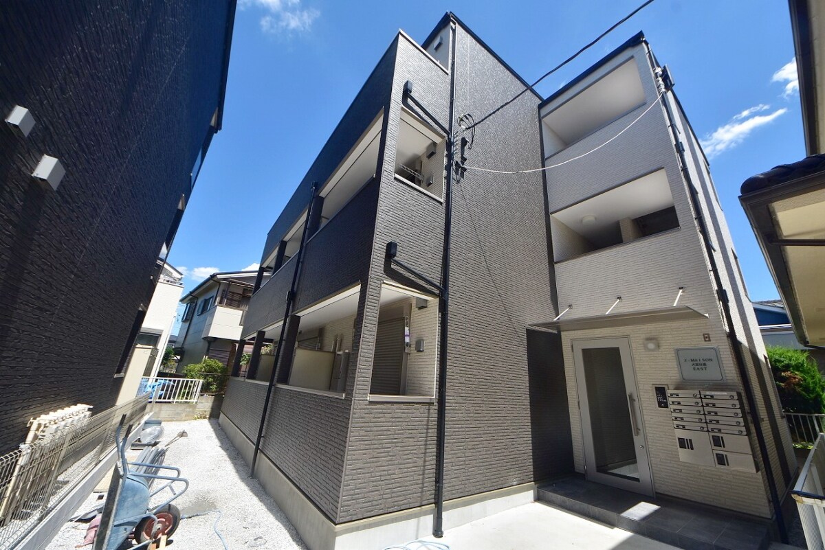 ジーメゾン大宮日進イーストの物件外観写真