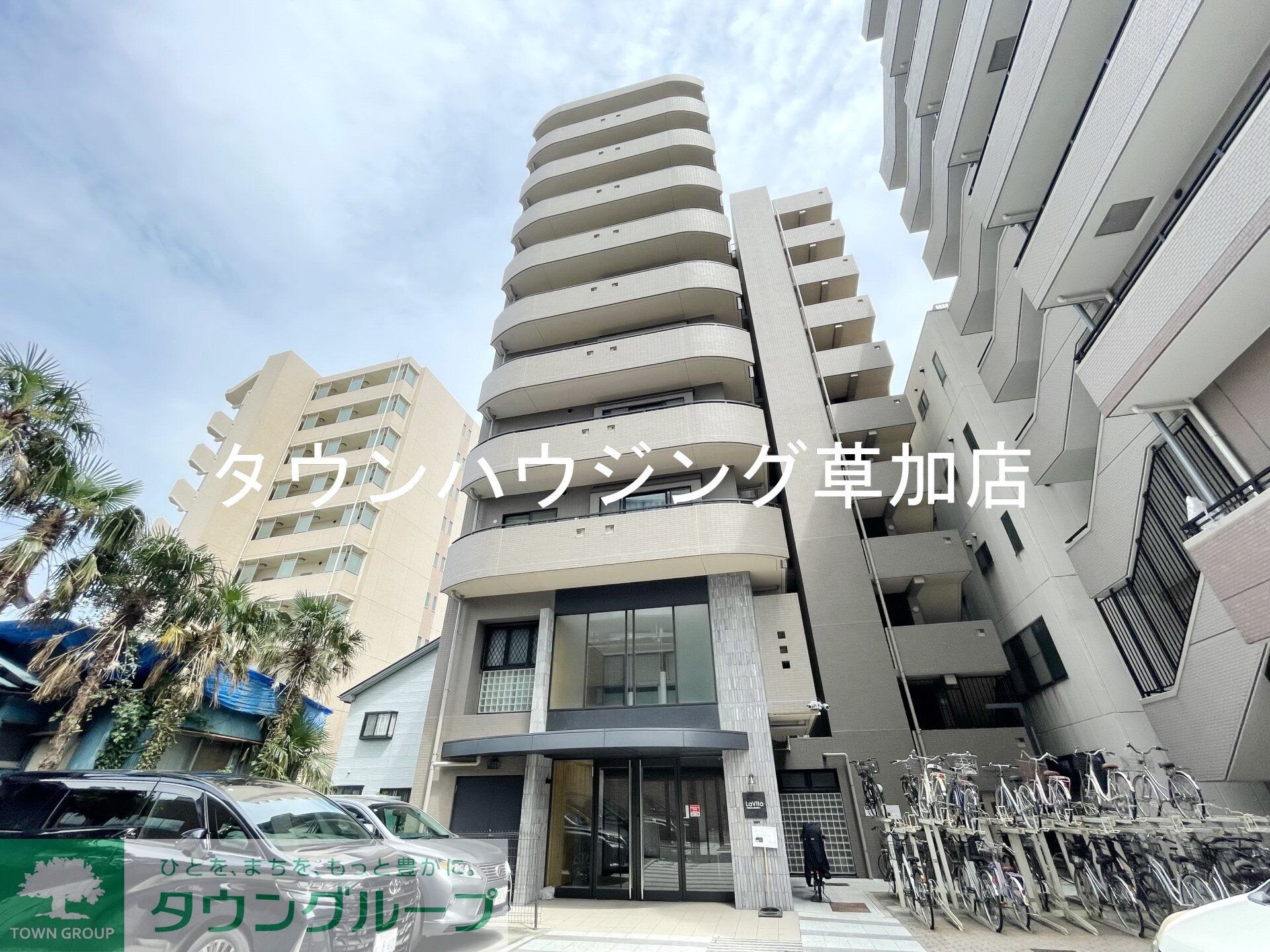 ラヴィータ谷塚駅前Iの物件外観写真