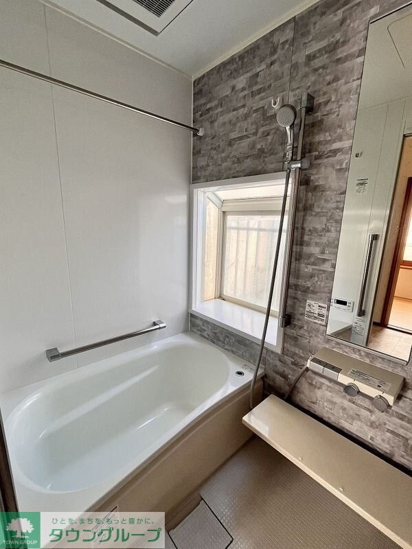 柳島町貸家の物件内観写真