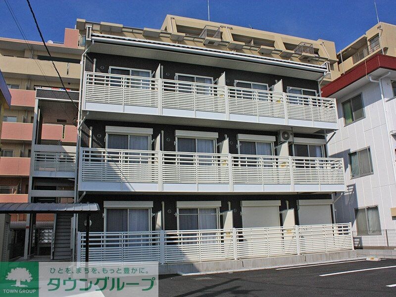 レオネクストラブバードの物件外観写真