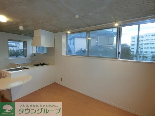 ＮＥＯ　ＦＬＡＴの物件内観写真