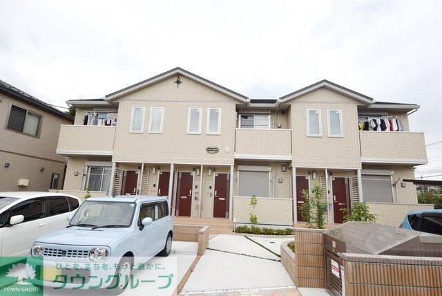 シャイン・カワナベの物件外観写真