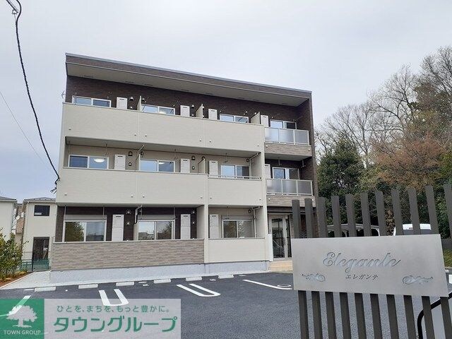 エレガンテの物件外観写真
