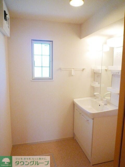 カーサ　デ　ファミリオVの物件内観写真