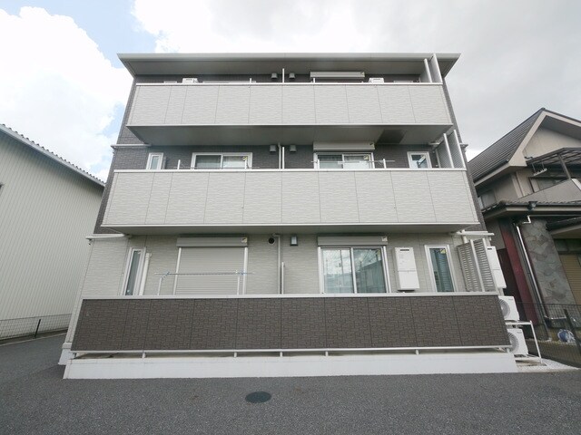 Chat noir(シャ・ノワール)の物件外観写真