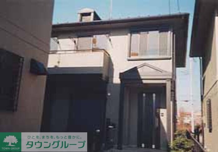 蓮見貸家　11号棟の物件外観写真