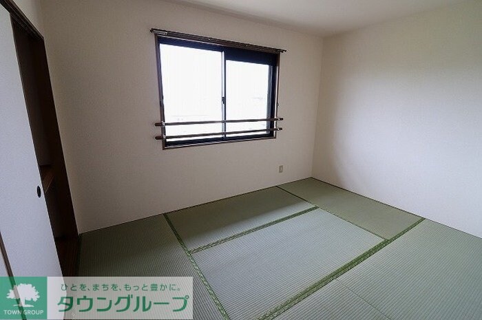 ハイカムール駒形の物件内観写真