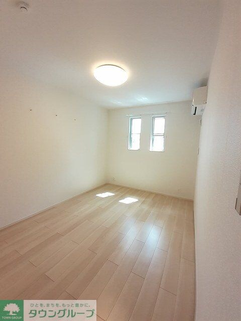 メゾン　ド　ソレイユIIの物件内観写真