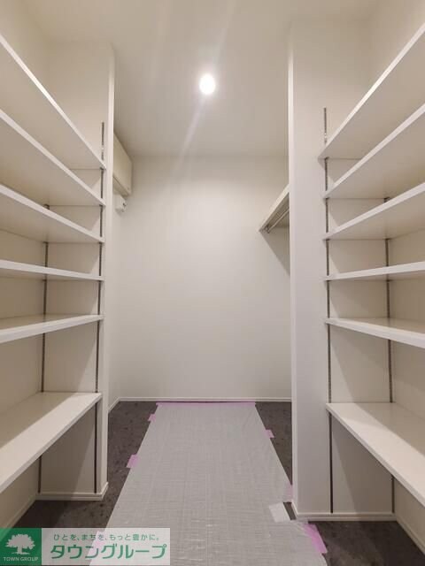 エマーレ南浦和（旧建物名ヒルズ神明の木）の物件内観写真