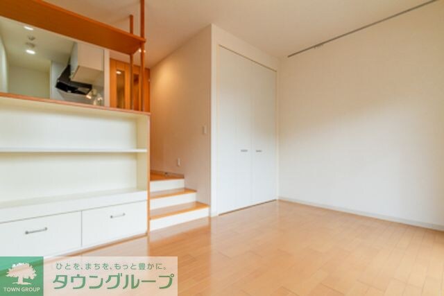 ＩＳＩＳ　２４の物件内観写真