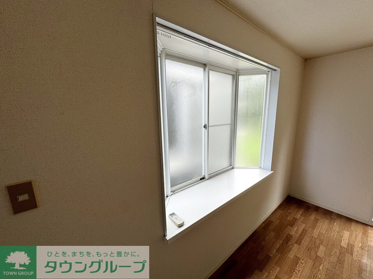 リヴレーヌ弐番館の物件内観写真