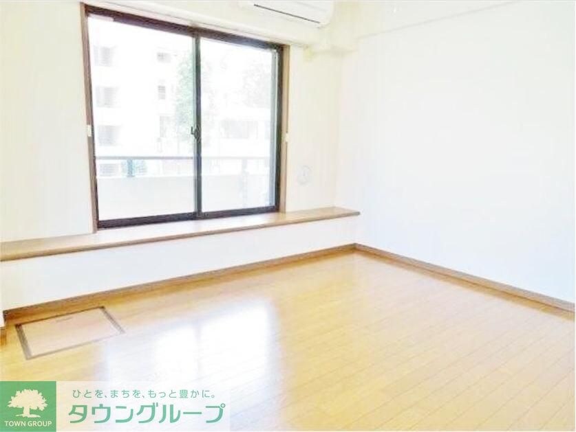 ヴィアーレＭの物件内観写真