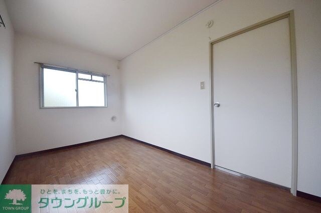 ジュノー・ムカイの物件内観写真