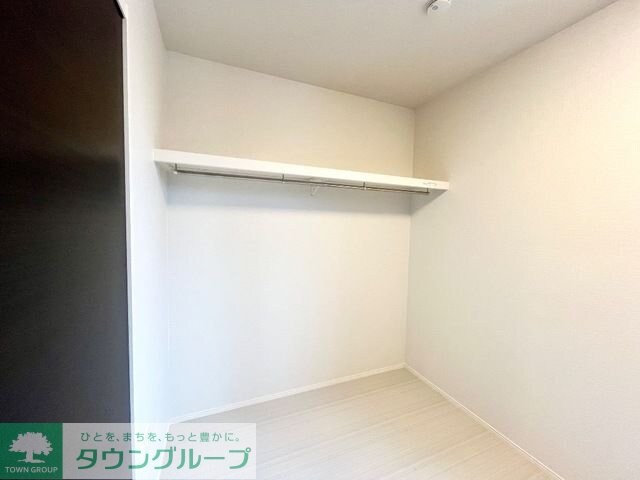 レヴメゾン神山五番館の物件内観写真