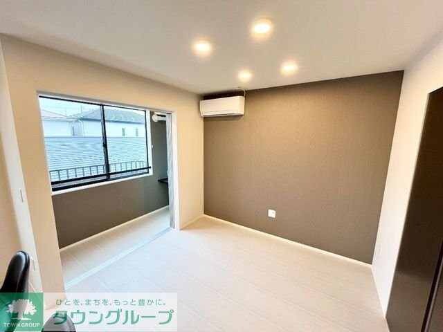 レヴメゾン神山五番館の物件内観写真