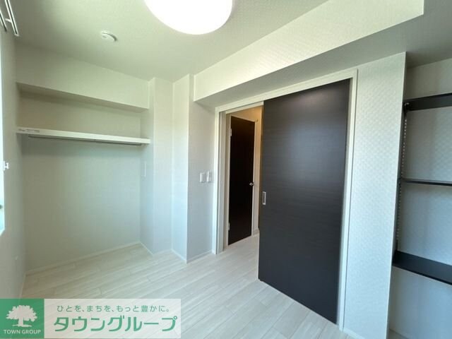 レヴメゾン神山五番館の物件内観写真