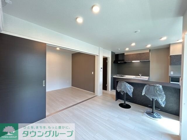 レヴメゾン神山五番館の物件内観写真