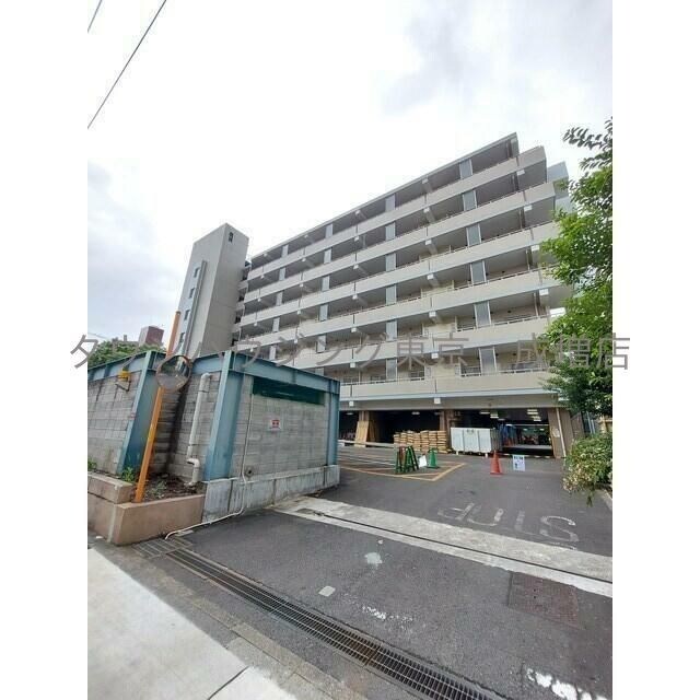 コンフォリア高島平の物件外観写真