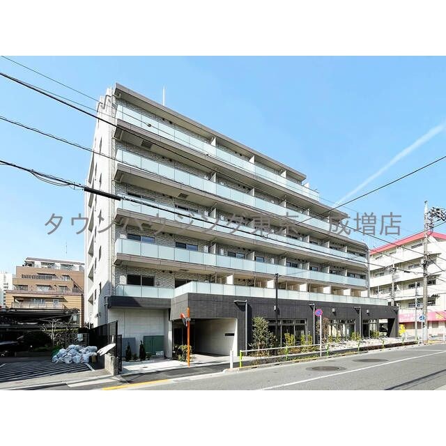 コンフォリア・リヴ志村三丁目の物件外観写真