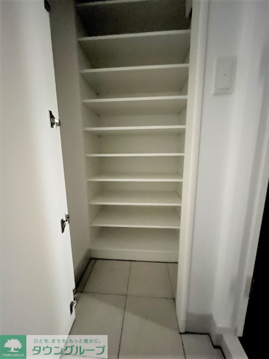 ロイジェント志村坂上の物件内観写真