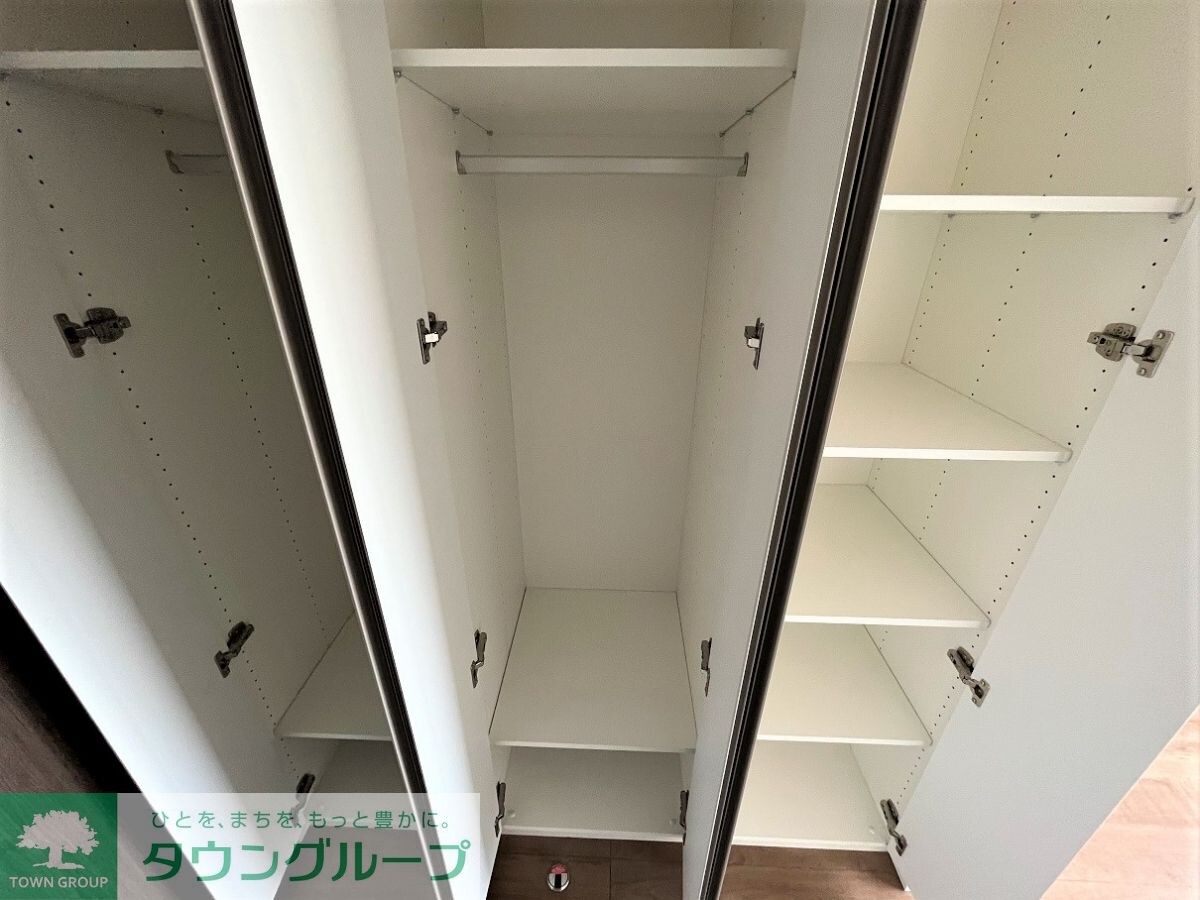 ロイジェント志村坂上の物件内観写真