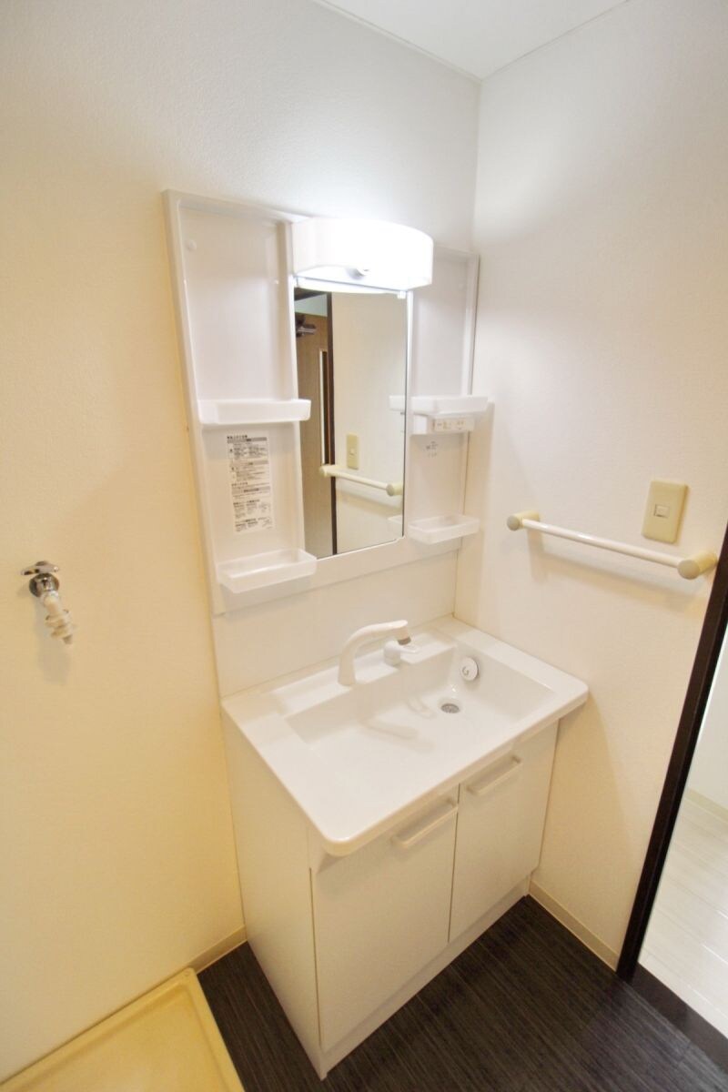 サニーエステートの物件内観写真