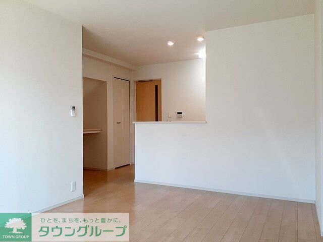 バーントシェンナ　IIの物件内観写真