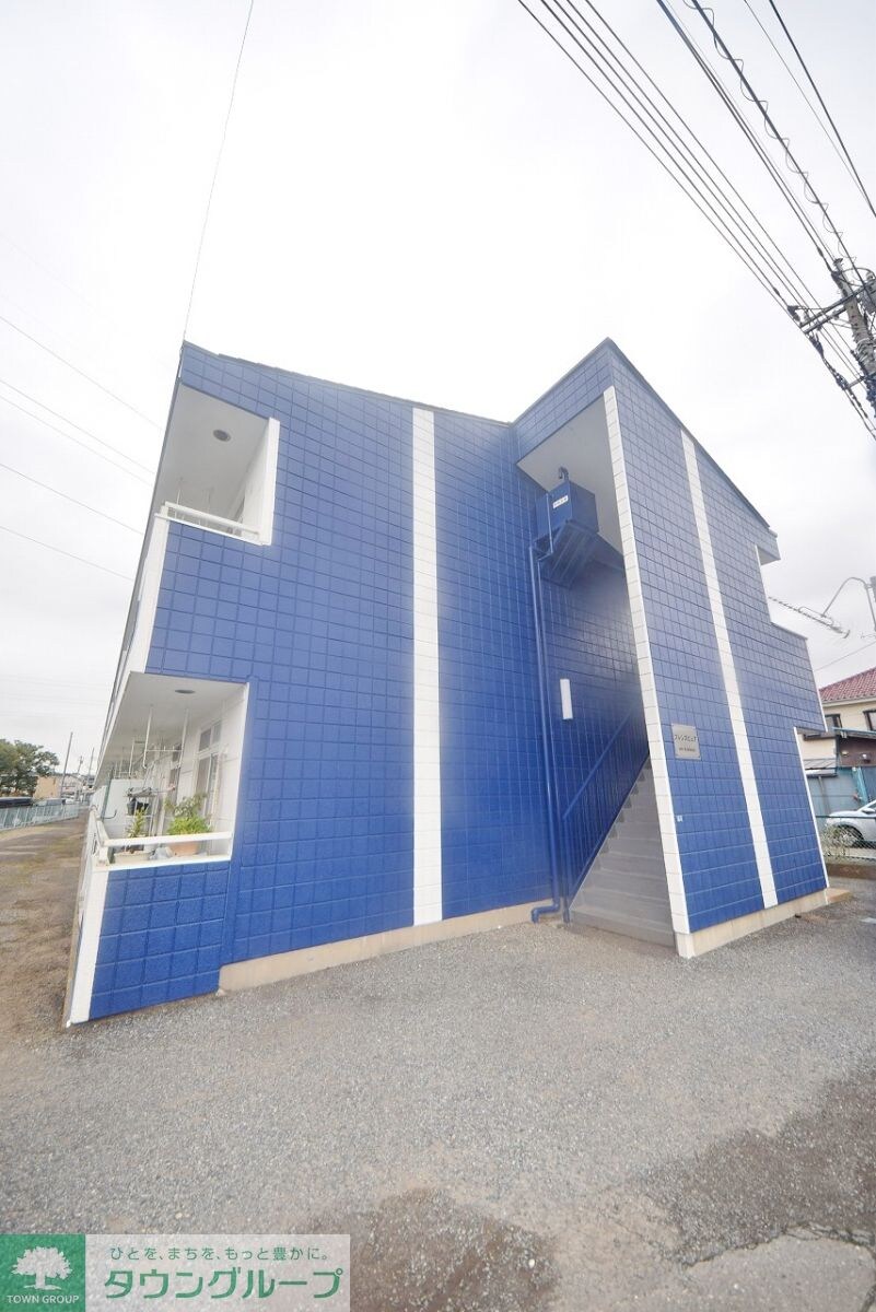 フレンズピュアの物件外観写真