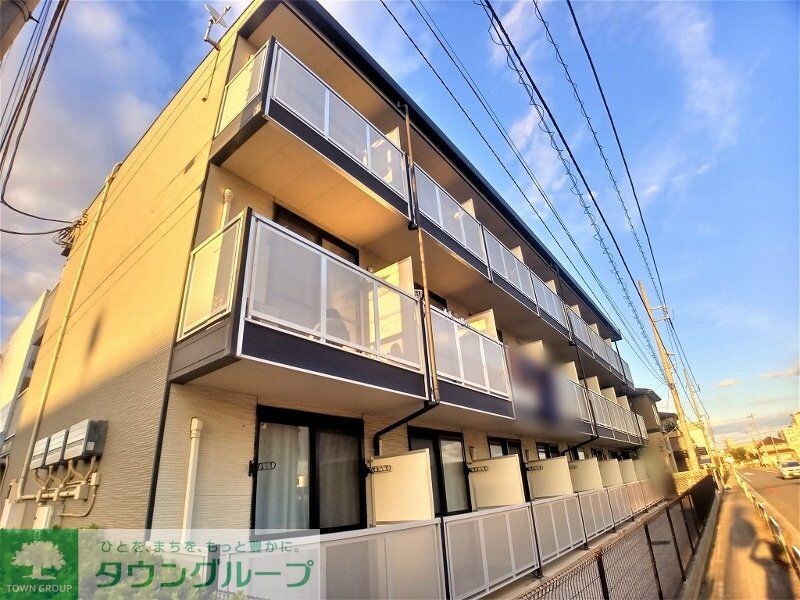 レオパレストルワジエームの物件外観写真