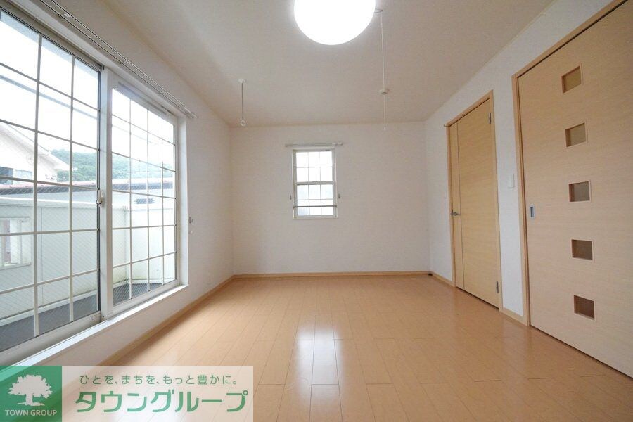 ラフレシールの物件内観写真