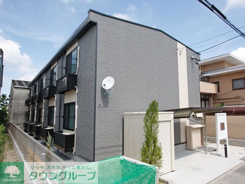 レオパレスアヴェニール枇杷島の物件外観写真