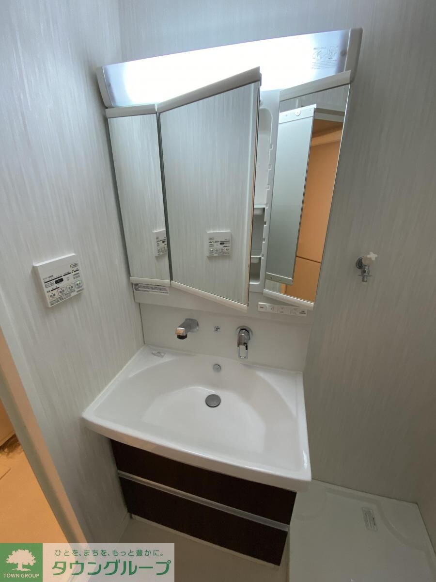 グランパークタワーの物件内観写真